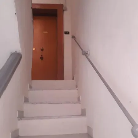 Гостевой дом La Casa Su Spaccanapoli Неаполь