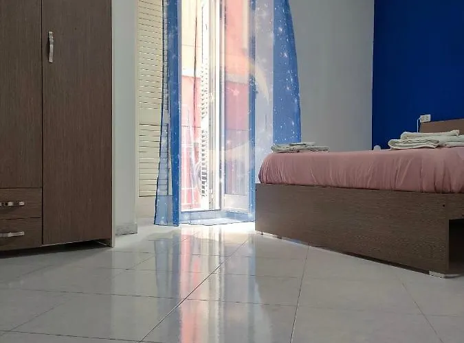 La Casa Su Spaccanapoli * נאפולי