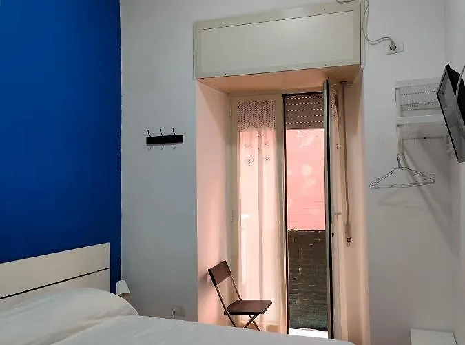 בית הארחה La Casa Su Spaccanapoli *